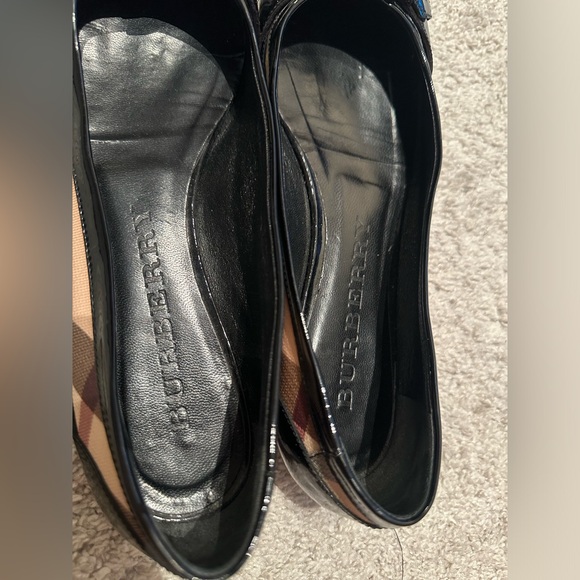 Burberry Black/Beige Nova Check Patent Leather Buckle Ballet Flats - Size 38 - Picture 5 of 9